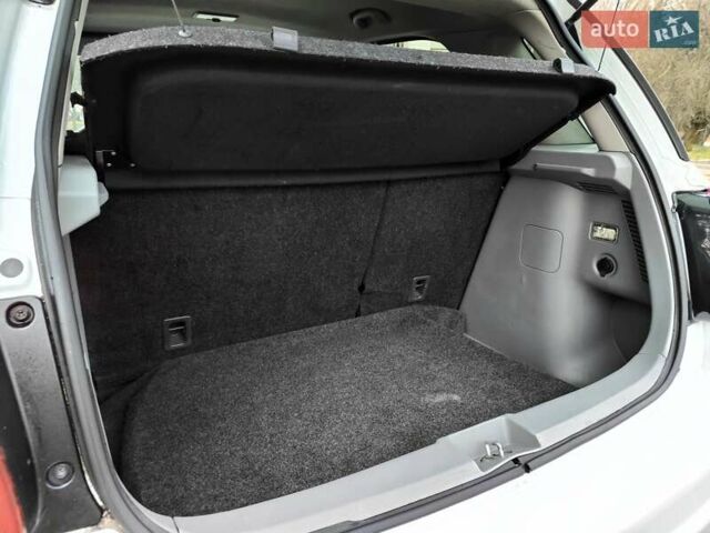 Белый Сузуки СХ4, объемом двигателя 1.6 л и пробегом 192 тыс. км за 5490 $, фото 13 на Automoto.ua