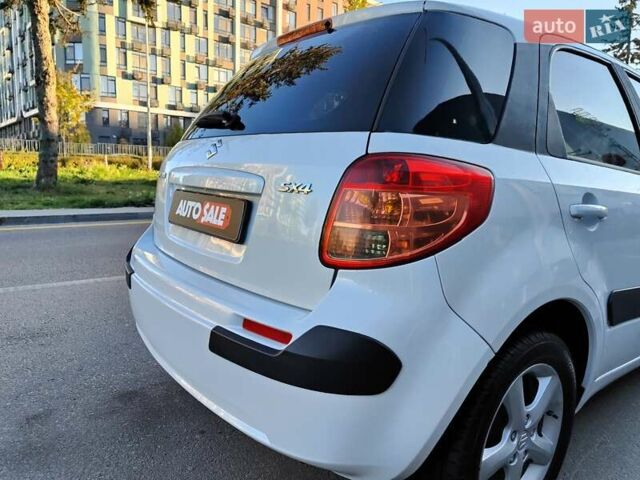 Белый Сузуки СХ4, объемом двигателя 1.6 л и пробегом 192 тыс. км за 5990 $, фото 20 на Automoto.ua