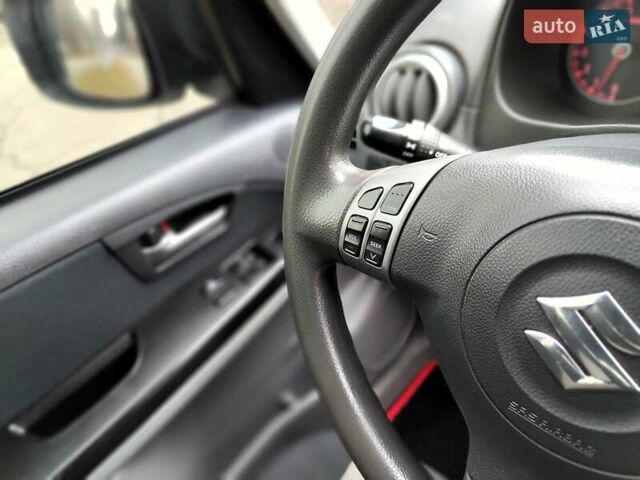 Белый Сузуки СХ4, объемом двигателя 1.6 л и пробегом 192 тыс. км за 5490 $, фото 49 на Automoto.ua