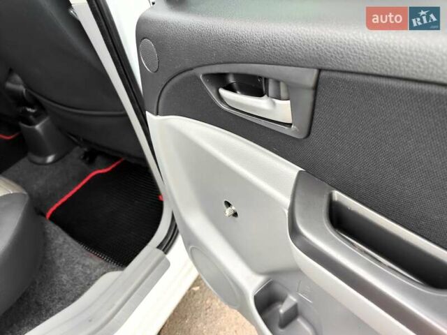 Белый Сузуки СХ4, объемом двигателя 1.6 л и пробегом 192 тыс. км за 5490 $, фото 53 на Automoto.ua