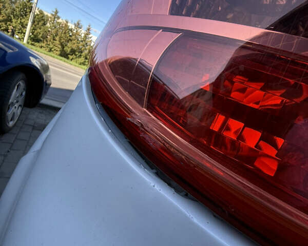 Сузуки СХ4 2009 в Львове на Automoto.ua Белый Сузуки СХ4, объемом двигателя 1.6 л и пробегом 176 тыс. км за 5500 $, фото 12 на Automoto.ua