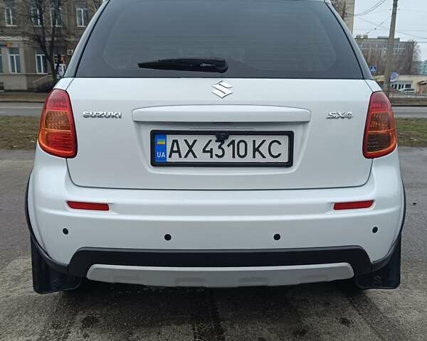 Белый Сузуки СХ4, объемом двигателя 1.59 л и пробегом 113 тыс. км за 8800 $, фото 6 на Automoto.ua