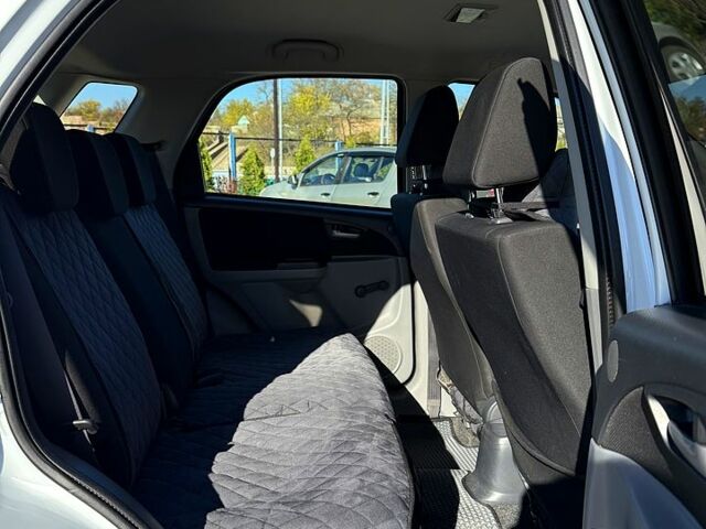 Белый Сузуки СХ4, объемом двигателя 1.6 л и пробегом 125 тыс. км за 9500 $, фото 9 на Automoto.ua