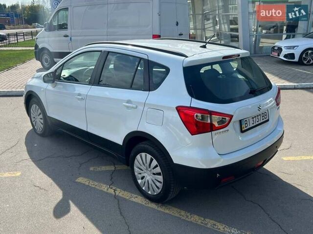 Сузуки СХ4 2014 в Полтаве на Automoto.ua Белый Сузуки СХ4, объемом двигателя 1.59 л и пробегом 114 тыс. км за 12900 $, фото 8 на Automoto.ua