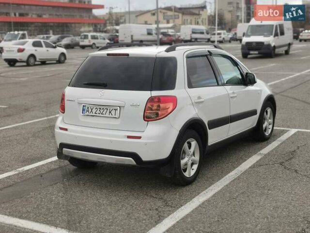 Білий Сузукі СХ4, об'ємом двигуна 1.6 л та пробігом 125 тис. км за 9999 $, фото 10 на Automoto.ua
