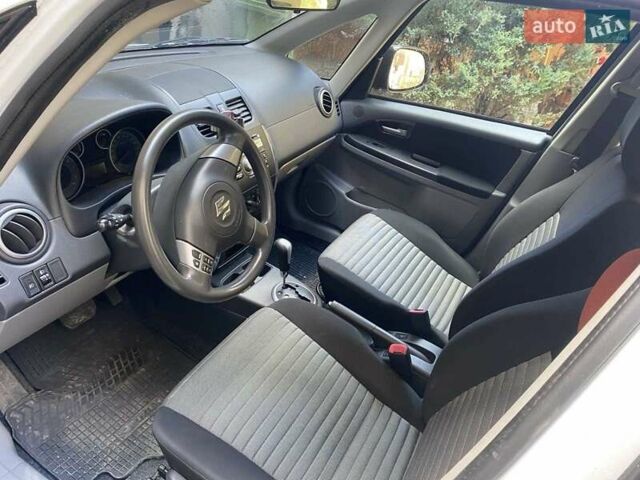 Сузуки СХ4 2014 в Тячеве на Automoto.ua Белый Сузуки СХ4, объемом двигателя 1.6 л и пробегом 67 тыс. км за 10750 $, фото 5 на Automoto.ua
