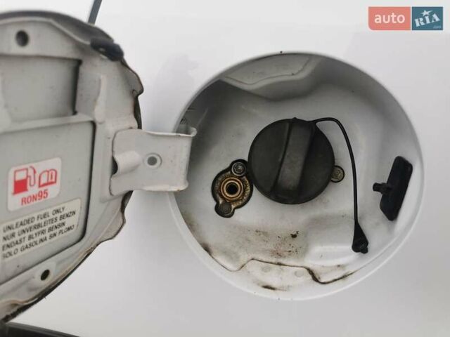 Білий Сузукі СХ4, об'ємом двигуна 1.6 л та пробігом 125 тис. км за 9999 $, фото 18 на Automoto.ua