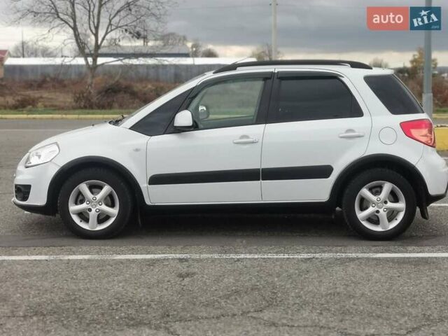 Білий Сузукі СХ4, об'ємом двигуна 1.6 л та пробігом 125 тис. км за 9999 $, фото 9 на Automoto.ua