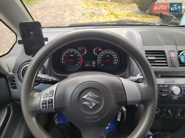 Сузуки СХ4 2014 в Киеве на Automoto.ua Белый Сузуки СХ4, объемом двигателя 1.59 л и пробегом 90 тыс. км за 10700 $, фото 4 на Automoto.ua