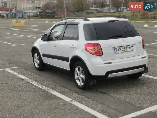 Білий Сузукі СХ4, об'ємом двигуна 1.6 л та пробігом 125 тис. км за 9999 $, фото 8 на Automoto.ua