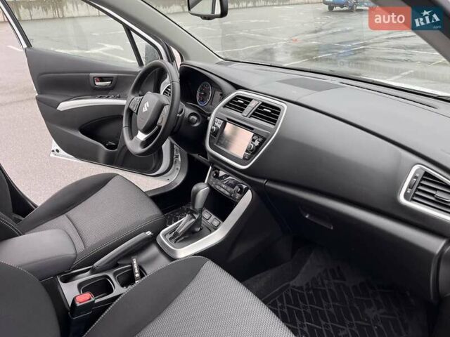 Білий Сузукі СХ4, об'ємом двигуна 1.59 л та пробігом 70 тис. км за 14700 $, фото 24 на Automoto.ua