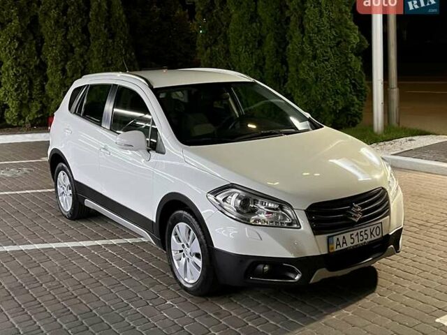 Белый Сузуки СХ4, объемом двигателя 1.59 л и пробегом 70 тыс. км за 14900 $, фото 4 на Automoto.ua