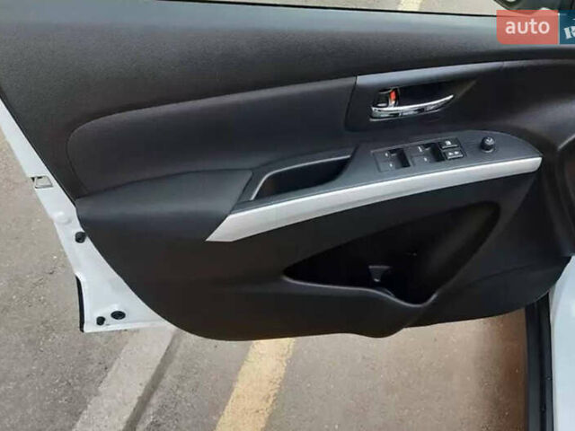 Сузуки СХ4 2016 в Николаеве на Automoto.ua Белый Сузуки СХ4, объемом двигателя 1.6 л и пробегом 58 тыс. км за 9900 $, фото 2 на Automoto.ua