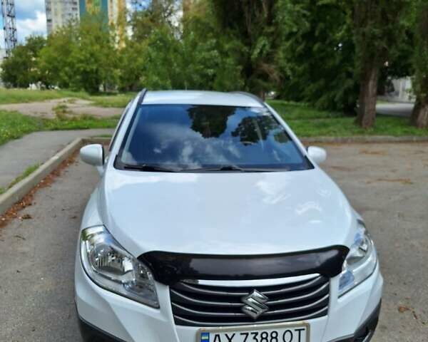 Белый Сузуки СХ4, объемом двигателя 1.59 л и пробегом 90 тыс. км за 12400 $, фото 5 на Automoto.ua