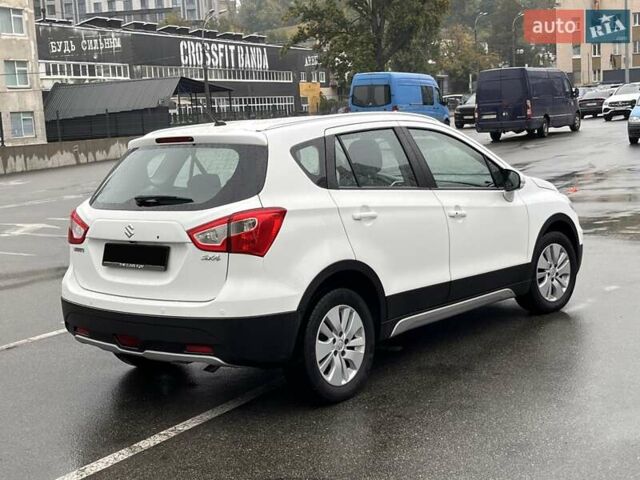 Білий Сузукі СХ4, об'ємом двигуна 1.59 л та пробігом 70 тис. км за 14700 $, фото 12 на Automoto.ua