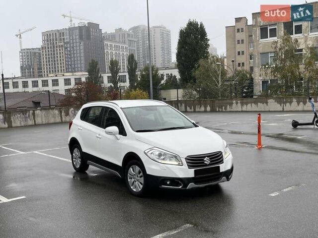 Білий Сузукі СХ4, об'ємом двигуна 1.59 л та пробігом 70 тис. км за 14700 $, фото 6 на Automoto.ua