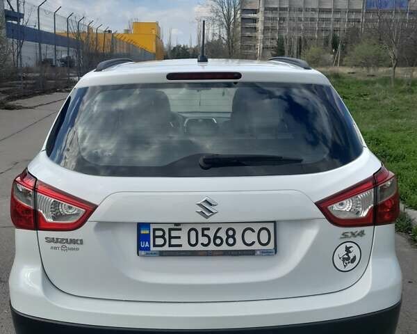 Сузуки СХ4 2017 в Николаеве на Automoto.ua Белый Сузуки СХ4, объемом двигателя 1.6 л и пробегом 131 тыс. км за 15500 $, фото 8 на Automoto.ua
