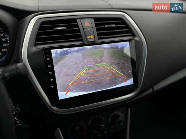 Белый Сузуки СХ4, объемом двигателя 1.59 л и пробегом 130 тыс. км за 13200 $, фото 13 на Automoto.ua