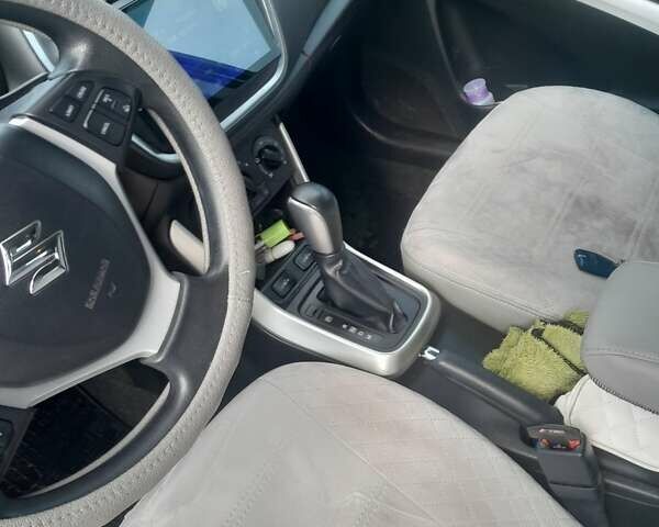 Сузуки СХ4 2017 в Николаеве на Automoto.ua Белый Сузуки СХ4, объемом двигателя 1.6 л и пробегом 131 тыс. км за 15500 $, фото 1 на Automoto.ua