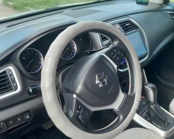 Сузуки СХ4 2017 в Николаеве на Automoto.ua Белый Сузуки СХ4, объемом двигателя 1.6 л и пробегом 131 тыс. км за 15500 $, фото 15 на Automoto.ua