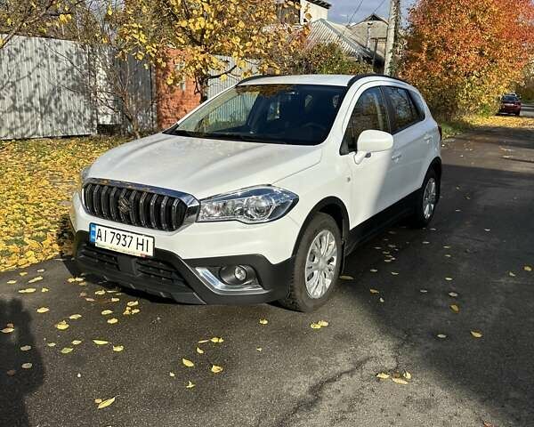 Белый Сузуки СХ4, объемом двигателя 1.59 л и пробегом 114 тыс. км за 13800 $, фото 1 на Automoto.ua