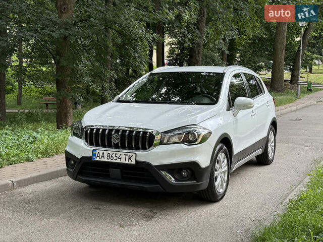 Белый Сузуки СХ4, объемом двигателя 1.6 л и пробегом 51 тыс. км за 18700 $, фото 7 на Automoto.ua