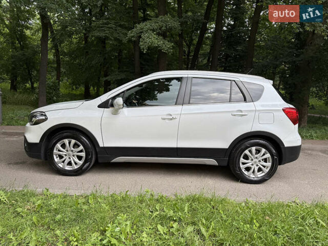 Белый Сузуки СХ4, объемом двигателя 1.6 л и пробегом 51 тыс. км за 18700 $, фото 12 на Automoto.ua