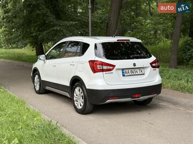 Белый Сузуки СХ4, объемом двигателя 1.6 л и пробегом 51 тыс. км за 18700 $, фото 14 на Automoto.ua