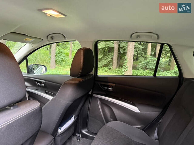 Белый Сузуки СХ4, объемом двигателя 1.6 л и пробегом 51 тыс. км за 18700 $, фото 49 на Automoto.ua