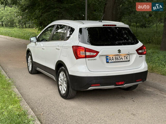 Белый Сузуки СХ4, объемом двигателя 1.6 л и пробегом 51 тыс. км за 18700 $, фото 18 на Automoto.ua