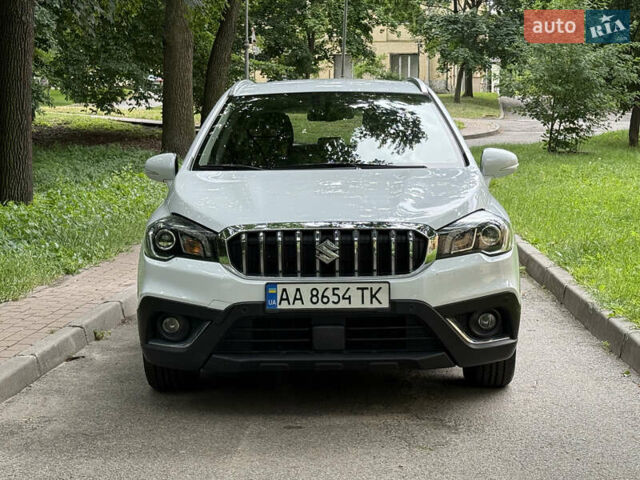 Белый Сузуки СХ4, объемом двигателя 1.6 л и пробегом 51 тыс. км за 18700 $, фото 6 на Automoto.ua