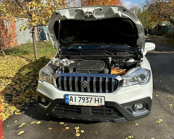 Белый Сузуки СХ4, объемом двигателя 1.59 л и пробегом 114 тыс. км за 13800 $, фото 12 на Automoto.ua