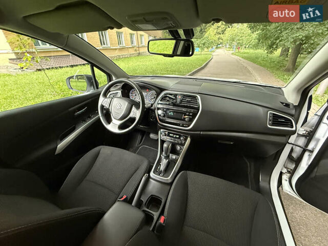 Белый Сузуки СХ4, объемом двигателя 1.6 л и пробегом 51 тыс. км за 18700 $, фото 26 на Automoto.ua