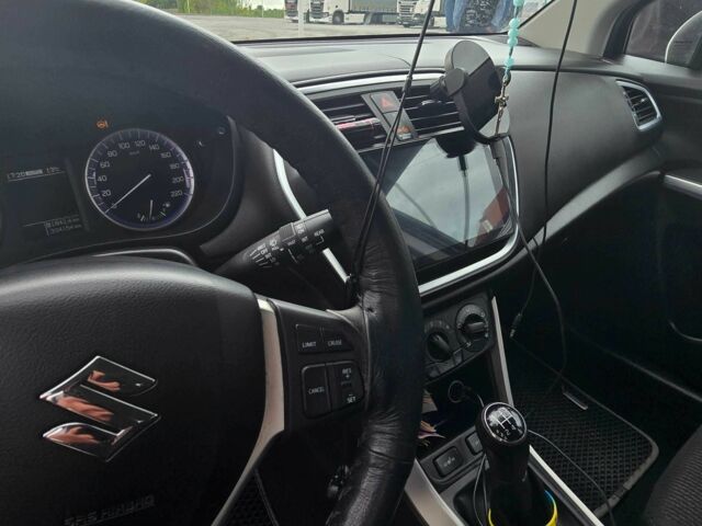 Білий Сузукі СХ4, об'ємом двигуна 1.6 л та пробігом 1000 тис. км за 13000 $, фото 9 на Automoto.ua