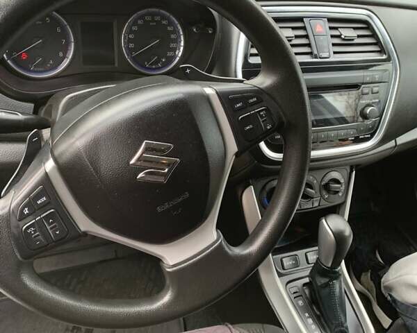 Белый Сузуки СХ4, объемом двигателя 1.59 л и пробегом 103 тыс. км за 18000 $, фото 6 на Automoto.ua