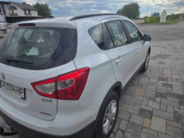 Білий Сузукі СХ4, об'ємом двигуна 1.6 л та пробігом 1000 тис. км за 13000 $, фото 3 на Automoto.ua