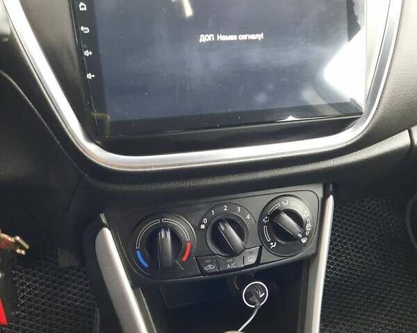 Белый Сузуки СХ4, объемом двигателя 1.59 л и пробегом 365 тыс. км за 12700 $, фото 6 на Automoto.ua