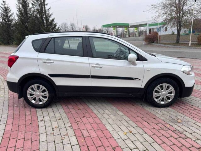 Белый Сузуки СХ4, объемом двигателя 1.6 л и пробегом 64 тыс. км за 14500 $, фото 5 на Automoto.ua