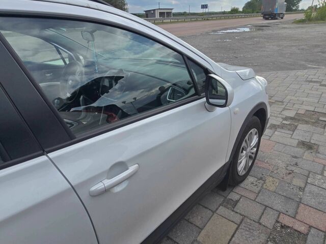 Білий Сузукі СХ4, об'ємом двигуна 1.6 л та пробігом 1000 тис. км за 13000 $, фото 4 на Automoto.ua