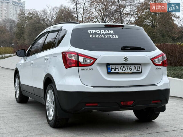 Білий Сузукі СХ4, об'ємом двигуна 1.6 л та пробігом 54 тис. км за 16500 $, фото 7 на Automoto.ua