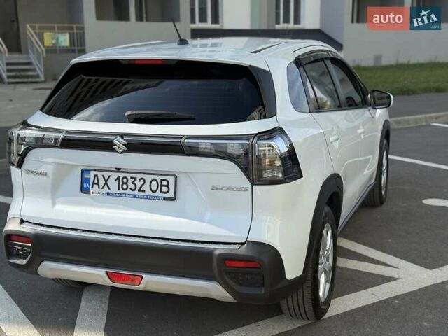 Белый Сузуки СХ4, объемом двигателя 1.37 л и пробегом 27 тыс. км за 21900 $, фото 4 на Automoto.ua