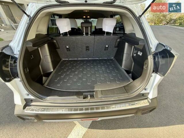 Белый Сузуки СХ4, объемом двигателя 1.37 л и пробегом 27 тыс. км за 21900 $, фото 7 на Automoto.ua