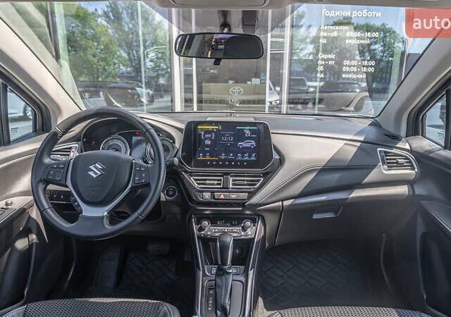 Белый Сузуки СХ4, объемом двигателя 1.37 л и пробегом 28 тыс. км за 25850 $, фото 7 на Automoto.ua