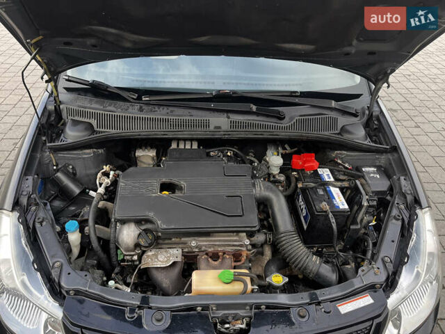 Чорний Сузукі СХ4, об'ємом двигуна 1.6 л та пробігом 315 тис. км за 5000 $, фото 41 на Automoto.ua