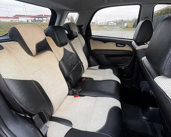 Чорний Сузукі СХ4, об'ємом двигуна 1.6 л та пробігом 315 тис. км за 5500 $, фото 35 на Automoto.ua