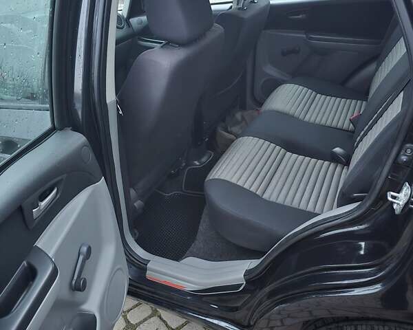 Черный Сузуки СХ4, объемом двигателя 1.6 л и пробегом 178 тыс. км за 5700 $, фото 34 на Automoto.ua