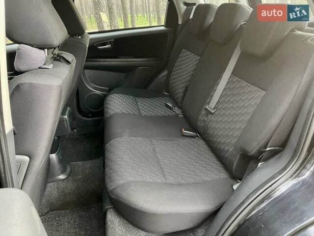 Черный Сузуки СХ4, объемом двигателя 2 л и пробегом 164 тыс. км за 7999 $, фото 18 на Automoto.ua