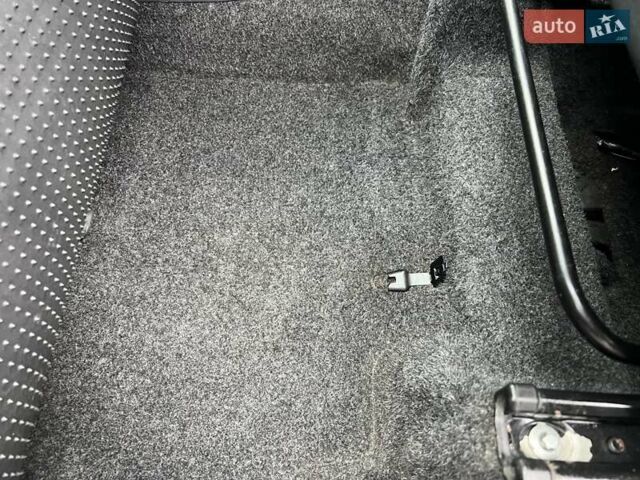 Черный Сузуки СХ4, объемом двигателя 1.59 л и пробегом 155 тыс. км за 7500 $, фото 22 на Automoto.ua