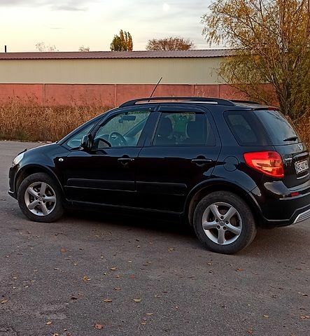 Чорний Сузукі СХ4, об'ємом двигуна 1.6 л та пробігом 208 тис. км за 7500 $, фото 4 на Automoto.ua