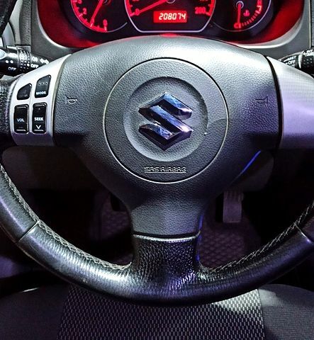 Чорний Сузукі СХ4, об'ємом двигуна 1.6 л та пробігом 208 тис. км за 7500 $, фото 7 на Automoto.ua